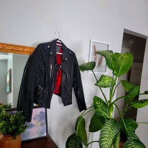 NWOT black faux leather jacket moto jacket size small